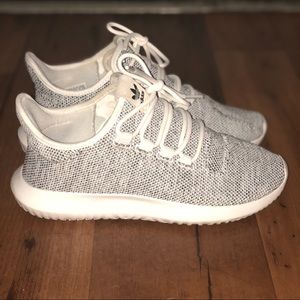 Adidas tubular (youth size)